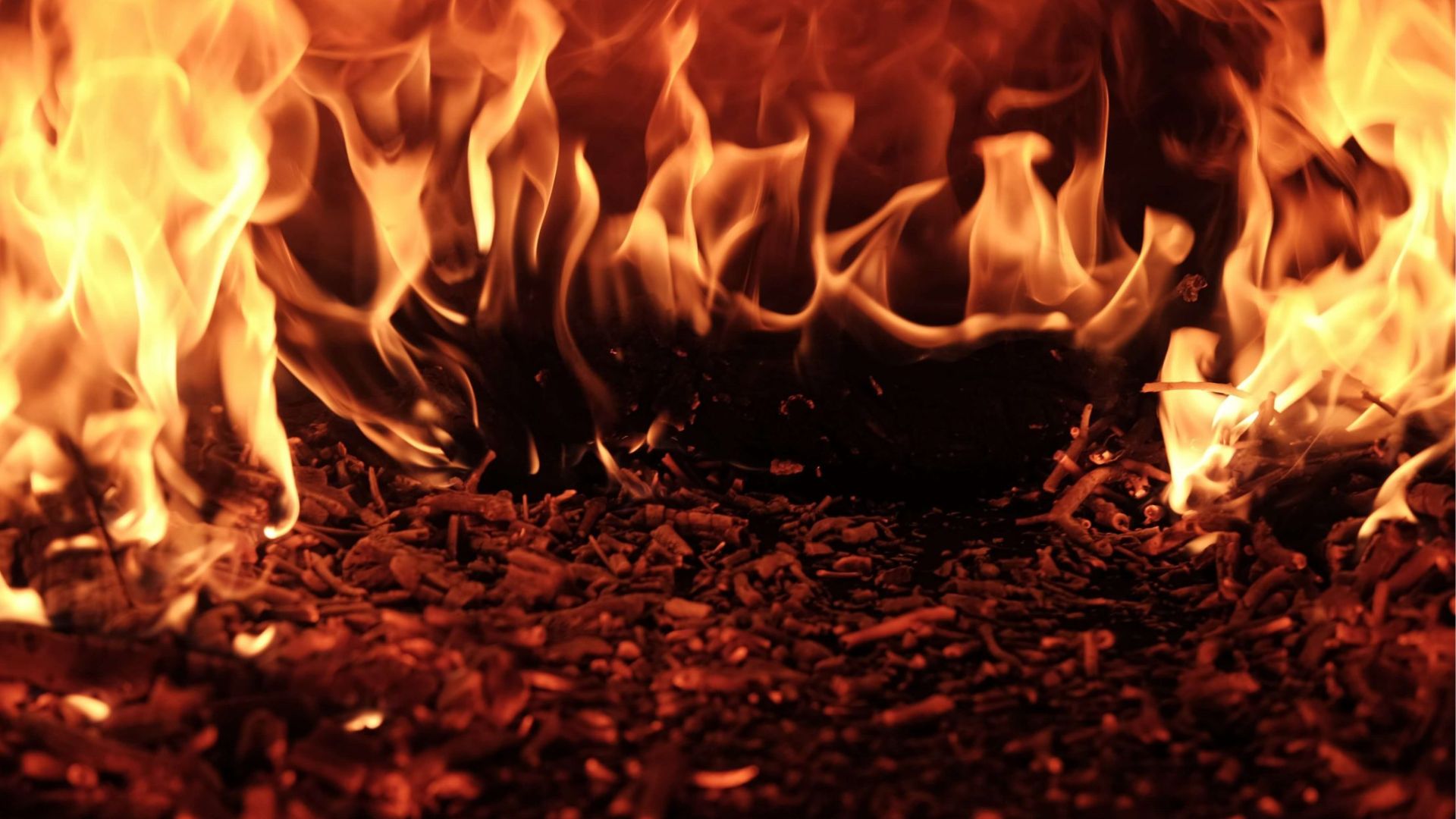 Anwar Shah Road rooftop restaurant fire