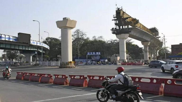 Kolkata Metro Work stuck