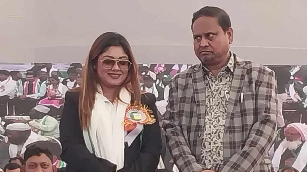 humayun kabir repleced nisha chatterjee as ballygunge candidate