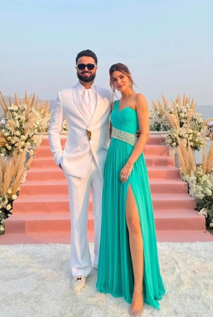 Kriti Sanon Kabir Bahia Relationship