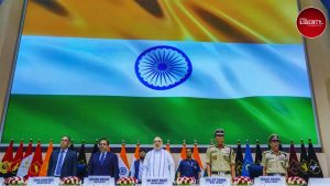 New guidelines for VANDE MATARAM: জাতীয় গান পরিবেশনের সময় সকলকে উঠে দাঁড়াতে হবে। 2 New guidelines for VANDE MATARAM
