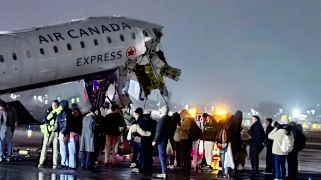 CRJ-900 aircraft crash