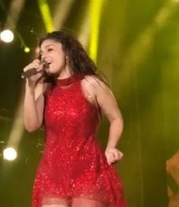 Kolkata live concert Sunidhi Chauhan