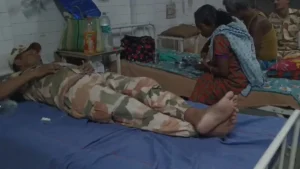 Central forces jawans fall ill : ভোটের মুখে বড় উদ্বেগ! কোচবিহারে খাবারে বিষক্রিয়ায় অসুস্থ ২৪ কেন্দ্রীয় জওয়ান, রিপোর্ট তলব কমিশনের 4 Central forces jawans fall ill