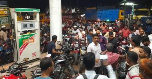 জ্বালানি সংকটে বিপর্যস্ত বাংলাদেশ (Bangladesh Fuel Crisis): সরকার কার্যত ব্যর্থ, জনদুর্ভোগ আর কত? 3 Bangladesh Fuel Crisis