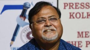 Partha Chatterjee : ভোটের মুখে ফের ইডির হানা, নাকতলায় পার্থ চট্টোপাধ্যায়ের বাড়িতে আবারও হানা ইডির, কড়া নিরাপত্তার ঘেরাটোপে চলছে তদন্ত 2 Partha Chatterjee