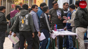 voter list freeze: ভোটার তালিকা ‘ফ্রিজ 'হলেও বাদ পড়া নাম নিয়ে পুনর্বিবেচনা, সিদ্ধান্ত নেবে সুপ্রিম কোর্ট 3 voter list freeze