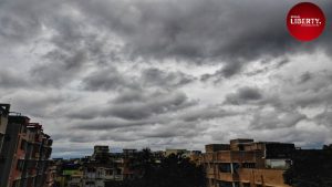West Bengal Weather: দক্ষিণবঙ্গে বাড়বে গরমের দাপট, তবে কি শনিবার ভিজবে তিলোত্তমা? 2 West Bengal Weather