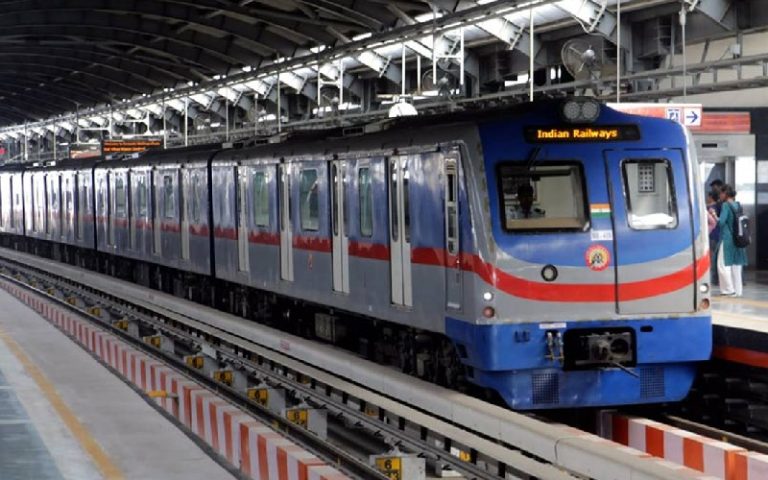 metro suicide case