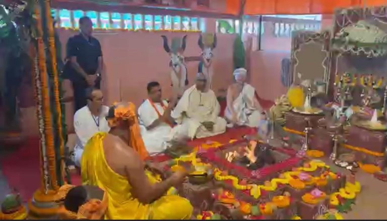 Suvendu adhikari Mayapur ISKON