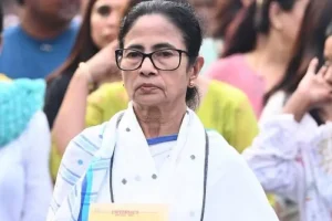 TMC MLA meeting: প্রধান বিরোধী দলের তকমা গেল তৃণমূলের! ৮০-তে ২০ MLA 2 TMC MLA meeting