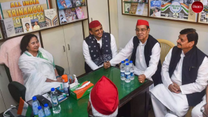 Samajwadi Party: বিশ্বাস ভাঙলেন কিরণময়! বঙ্গে শেষ সমাজবাদী পার্টি 3 Samajwadi Party