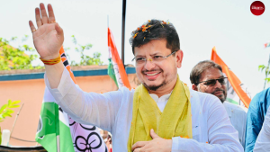 Ritabrata Banerjee: সাংগঠনিক নিয়ন্ত্রণ ও ফান্ড নিয়ে টানাপোড়েনের আবহে তৃণমূল ভবন ঘিরে উত্তেজনা 2 Ritabrata Banerjee