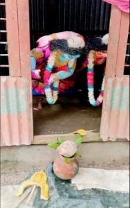 ভাঙচুর মূর্তি
