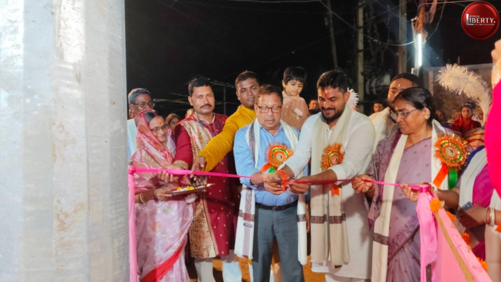 হাসিরানি রথ সহ অন্যান্যরা দুর্গা পুজোর উদ্বোধনে